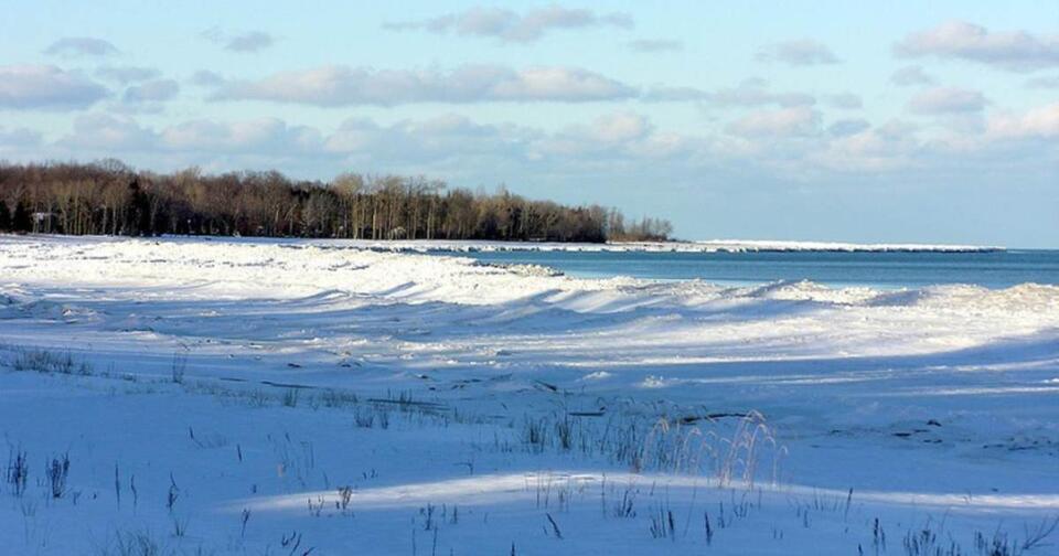 Ice Age Secrets Lurking Under the Great Lakes?