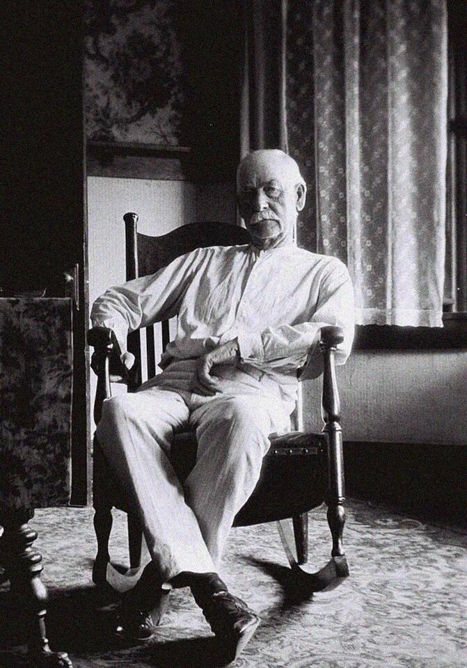 Wyatt Earp’s Hollywood Makeover 🤠