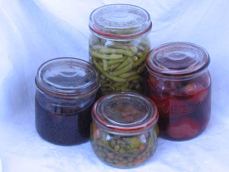 Canning at home? Don’t risk deadly mistakes