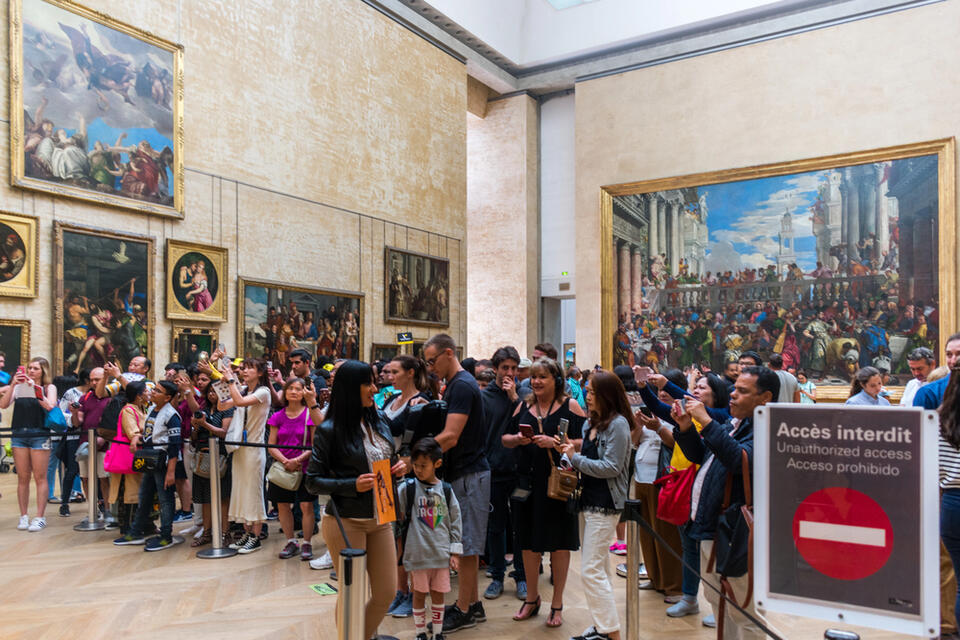 Instagram vs Reality: Travel Spots Exposed