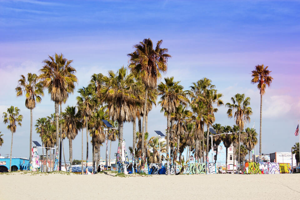 Instagram vs Reality: Travel Spots Exposed
