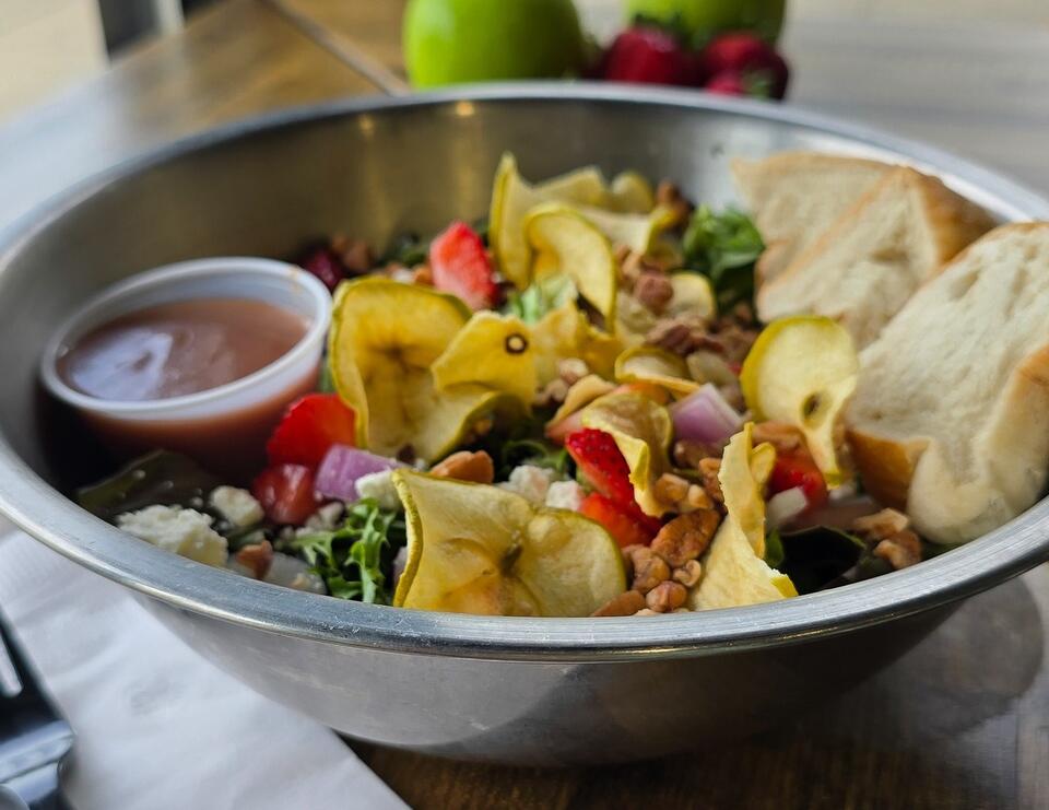Only one Vinaigrette Salad Kitchen left in Louisville