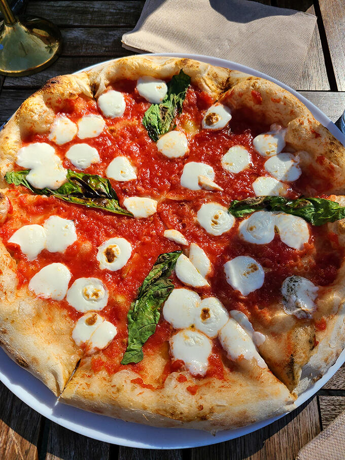 Ventura’s pizza spot locals can’t stop raving about
