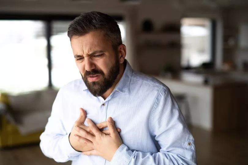 This Thumb Trick Might Reveal Heart Risk