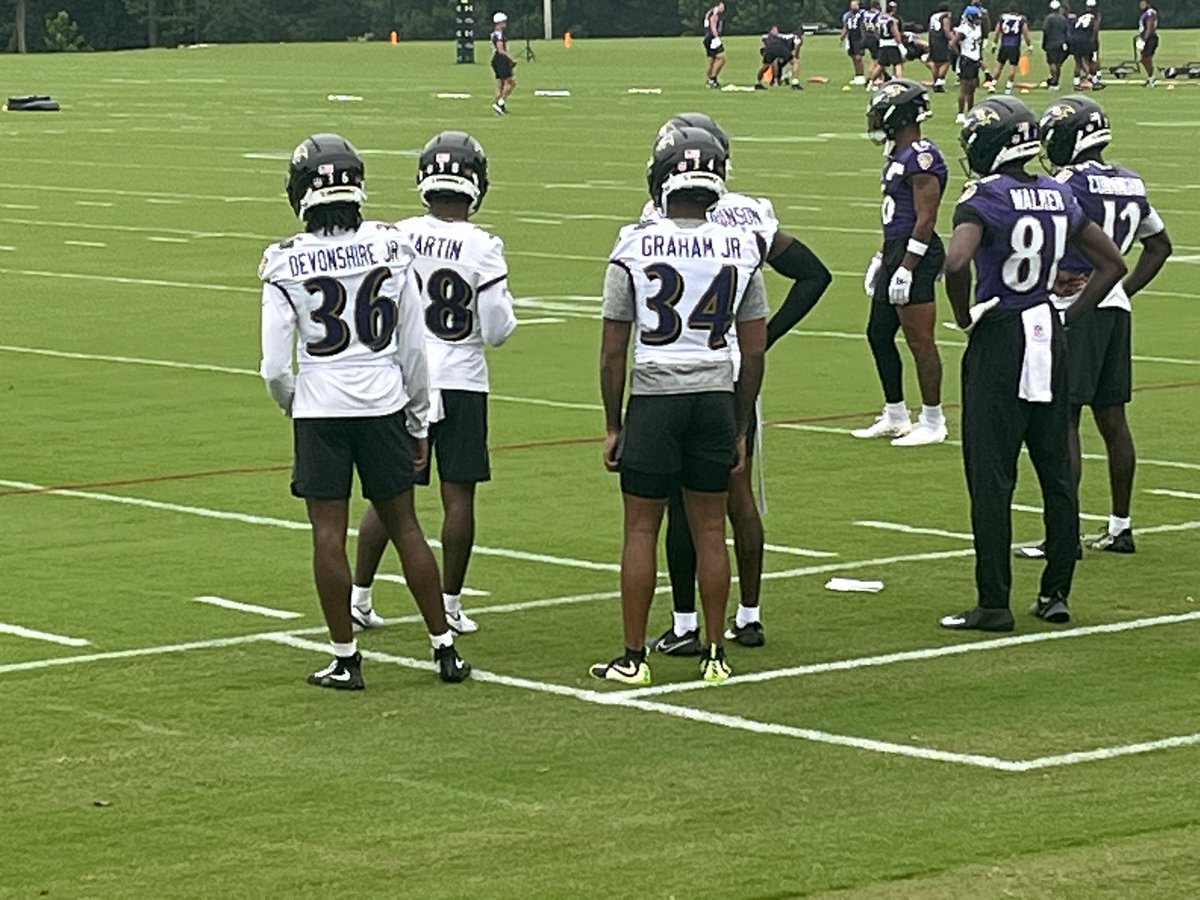 Ravens boost defense with veteran signing