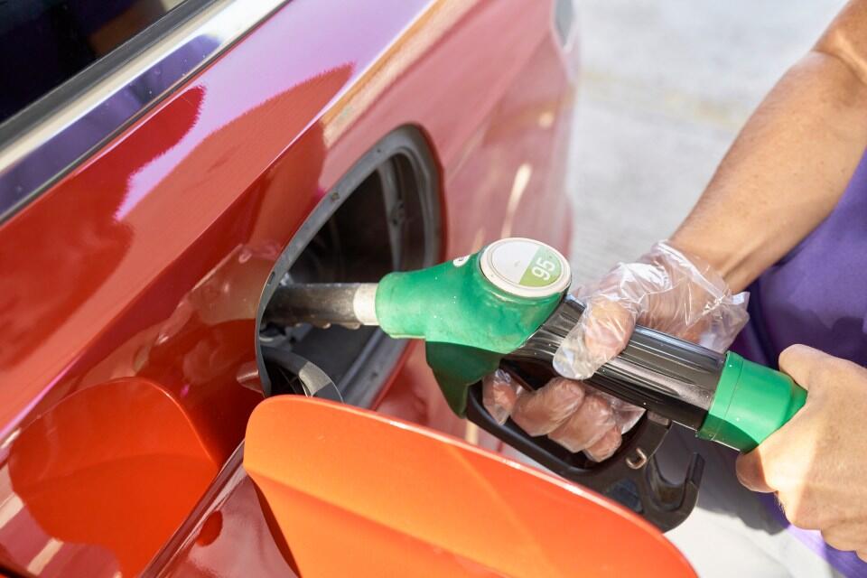 Save Big on Gas With This 5-Second Trick!
