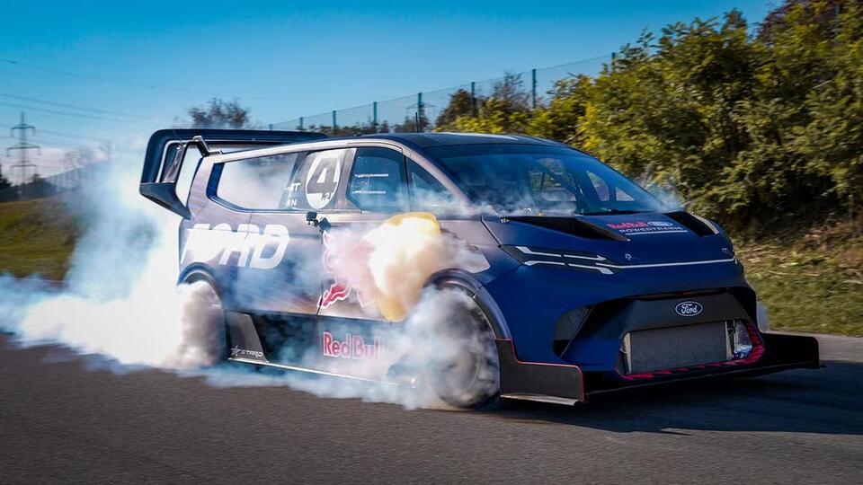 Ford’s Supervan Just Schooled the Corvette