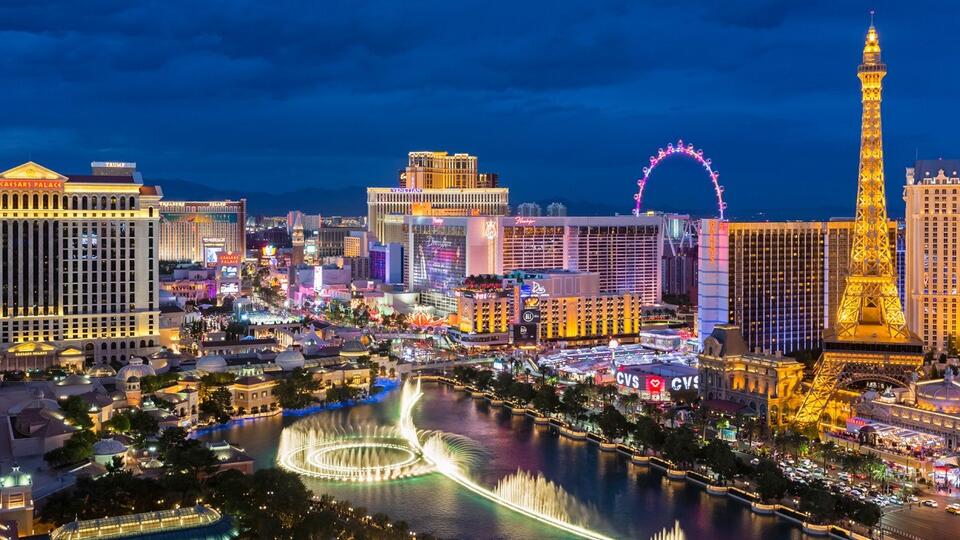 Las Vegas luxury homes see price cuts