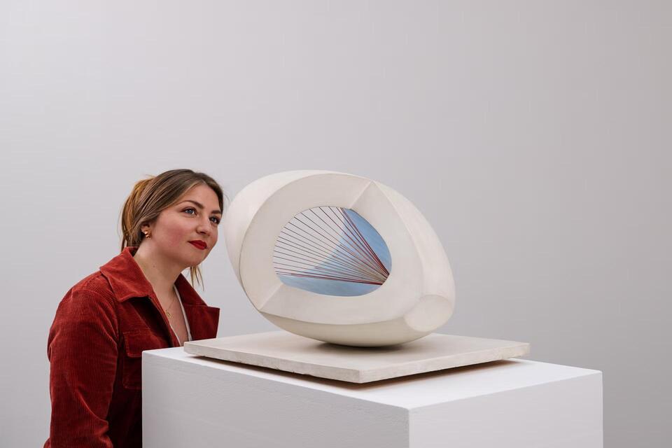 Wakefield celebrates Hepworth’s rare sculpture