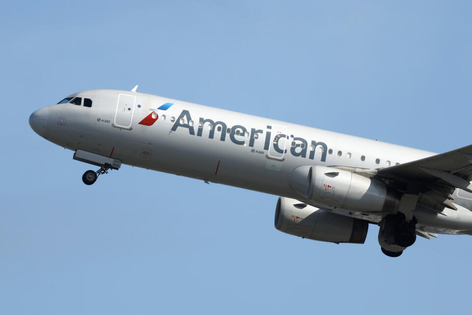 AA Drops Seatback Screens—Bring Your Own!
