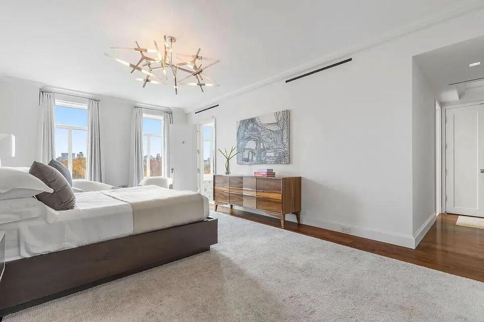 Central Park luxury loss: Ackman sells at $4M drop