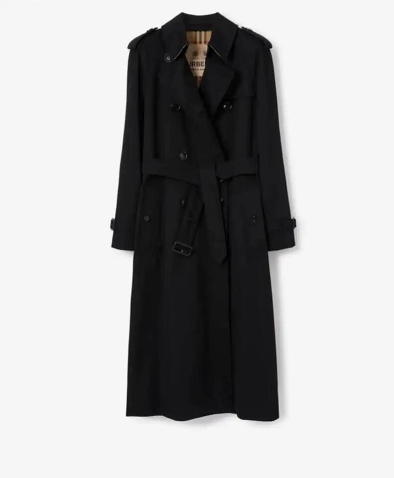 Thrift store jackpot: $99 Burberry coat find