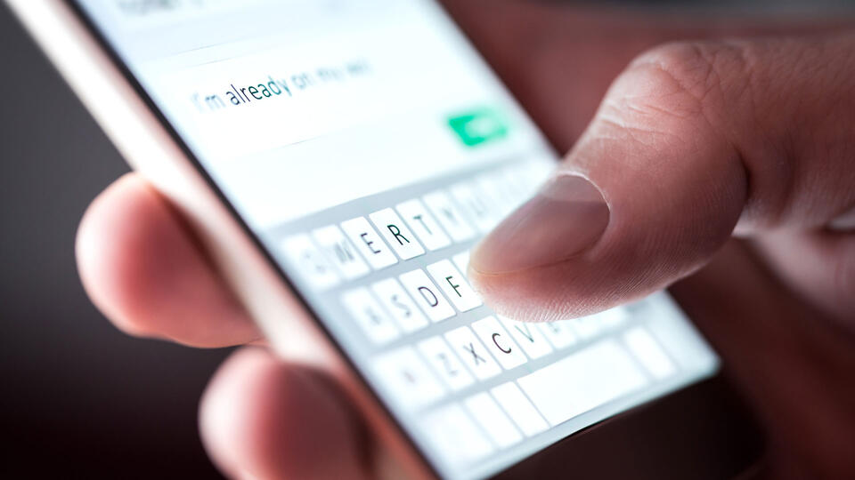 Is Apple Finally Closing the Messaging Security Gap?