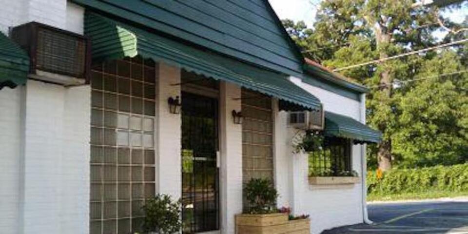 Home Grown’s big move: Now open every day!