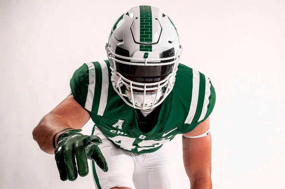 Charlotte 49ers go classic with new uniforms