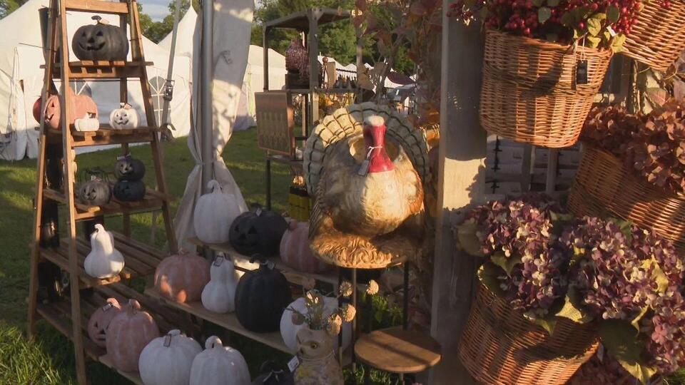 Lebanon’s vintage market brings fall vibes