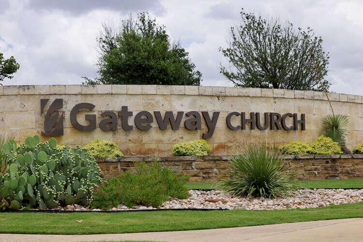 Gateway Church welcomes new leadership after scandal