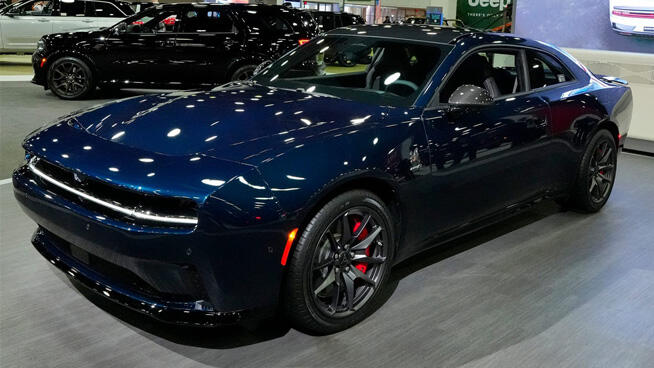 Dodge Brings Back Gas-Powered Charger!