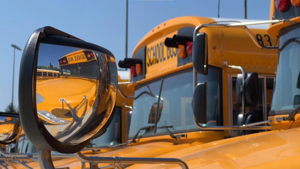 Detroit schools scramble for bus drivers