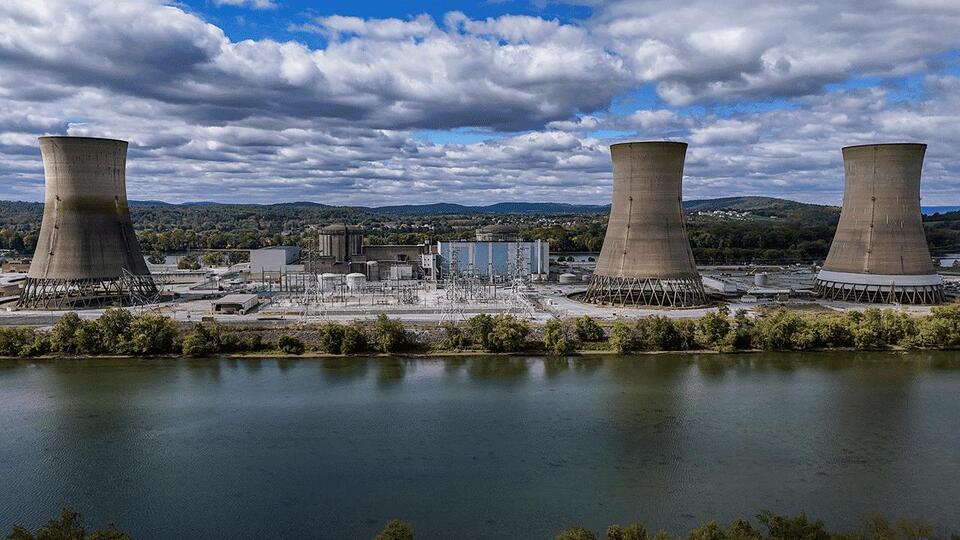 Google’s AI Data Centers Go Nuclear—Literally!
