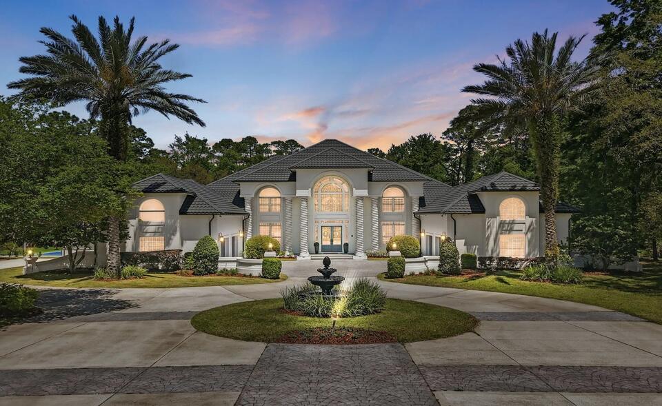 Travis Hunter’s $3.3M Jacksonville home stuns
