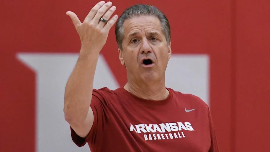 Arkansas hoops makes bold move with 10th-grader