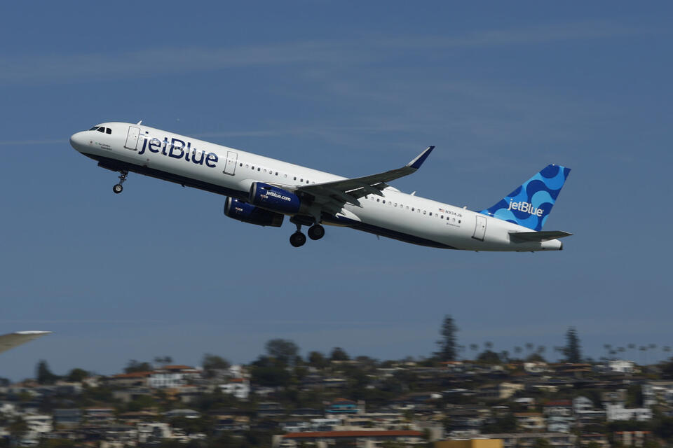 $59 JetBlue Flights? Fall Getaway Time!