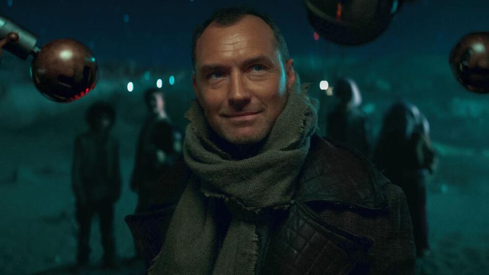 Skeleton Crew: Jude Law’s Pirate Jedi?! 🚀