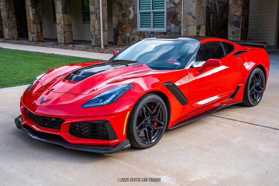Corvette ZR1: 776 Miles of Pure Power