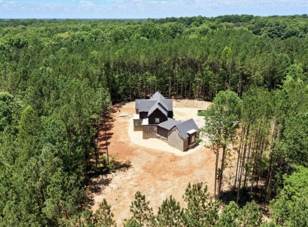 Lake Norman’s new luxury estate redefines home goals