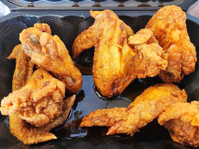 Columbus spot redefines chicken & waffles