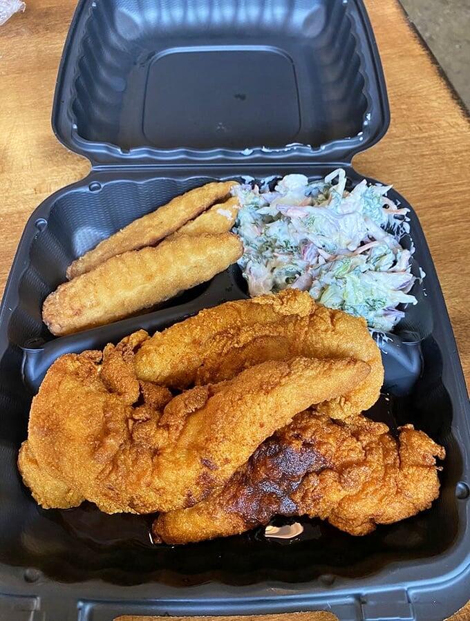 Columbus spot redefines chicken & waffles