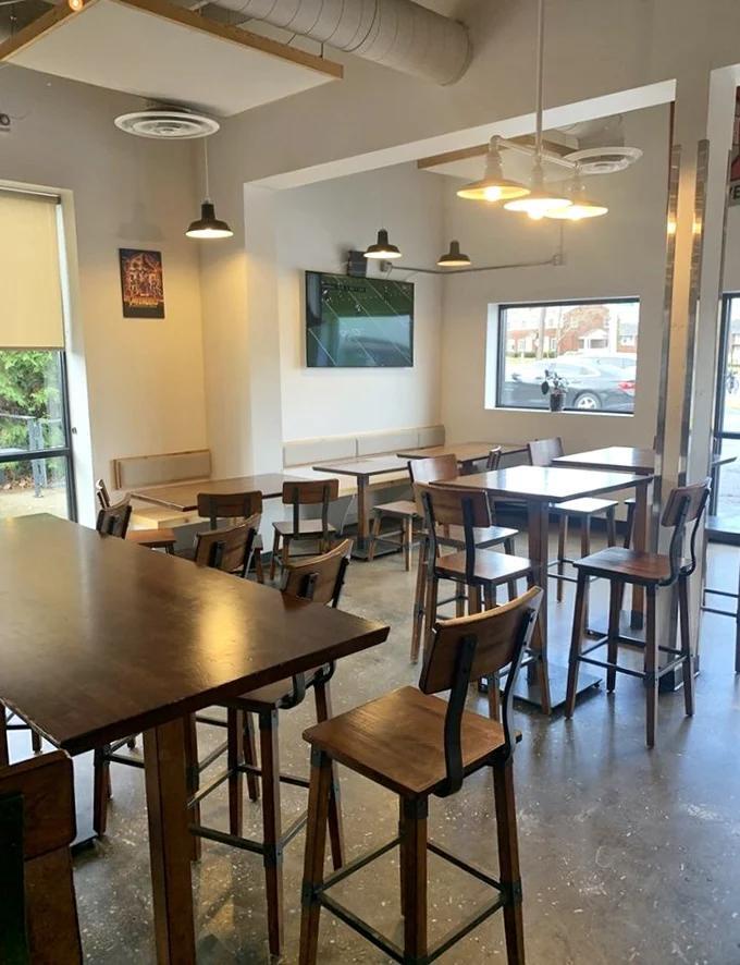 Columbus spot redefines chicken & waffles