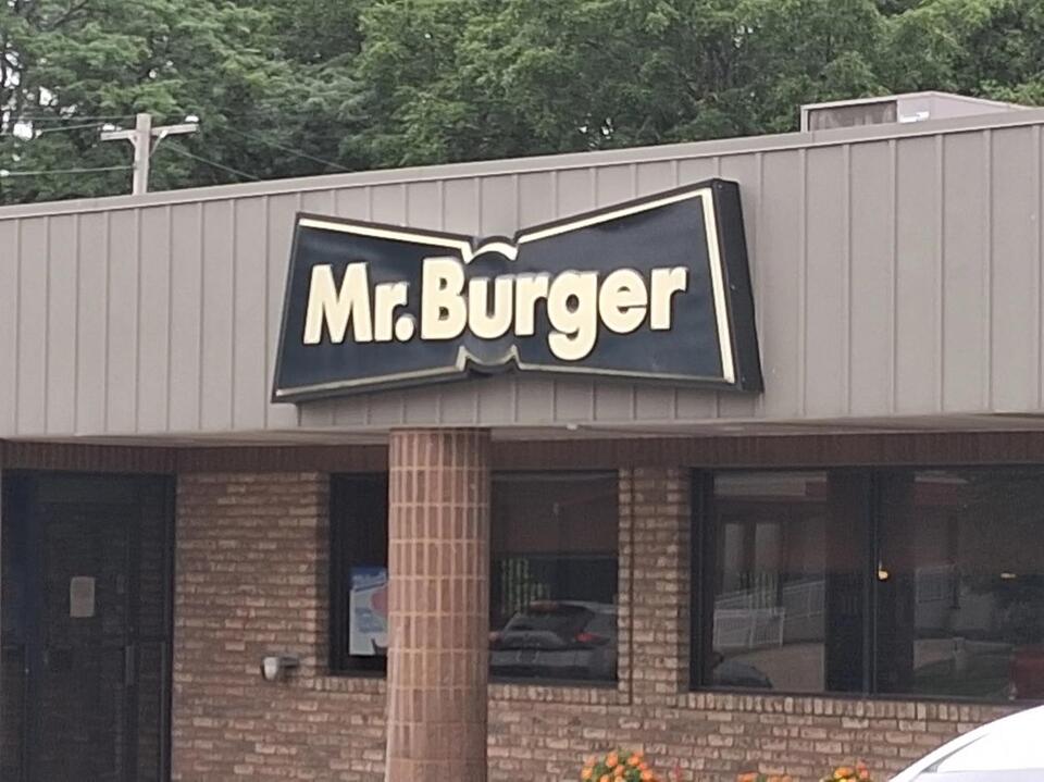 Grand Rapids says goodbye to Mr. Burger’s founder