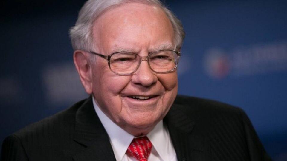Buffett’s Big Bet: Why He’s Buying Homebuilders