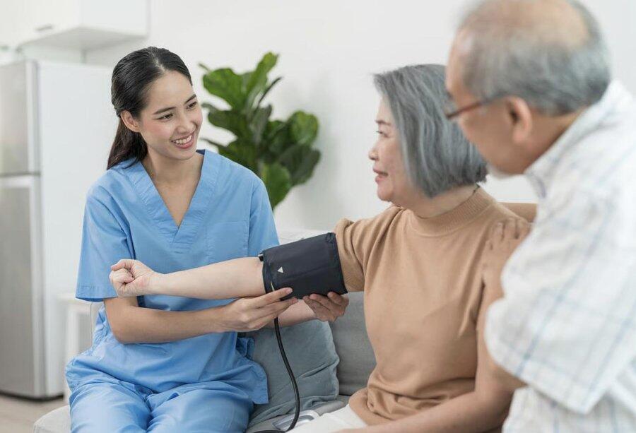 Why Are Seniors Skipping Heart Health Basics?