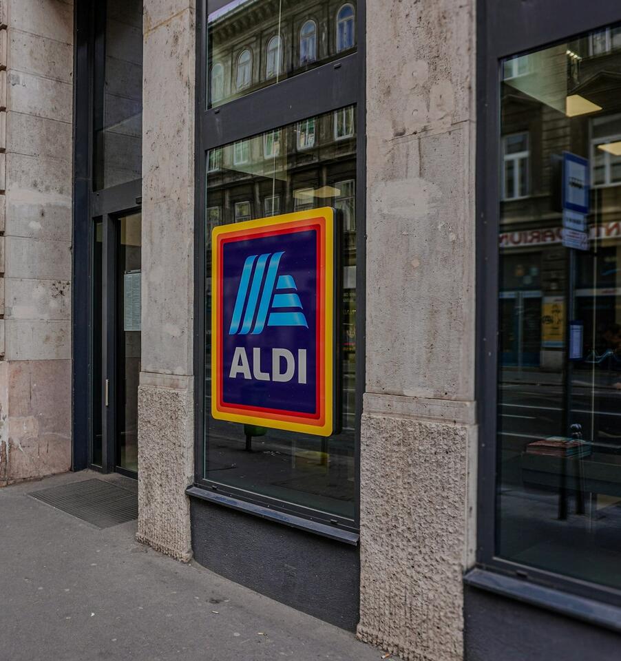 ALDI’s big move: Discount groceries hit Times Square