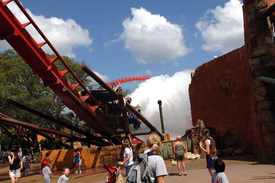 Busch Gardens eatery shut after roach scare