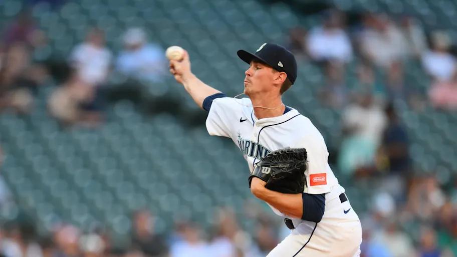 Mariners shake up bullpen for playoff push