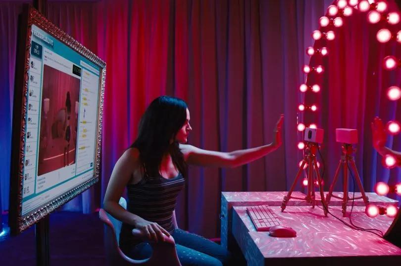 Did 'Us' Copy Another Horror Classic? 👀