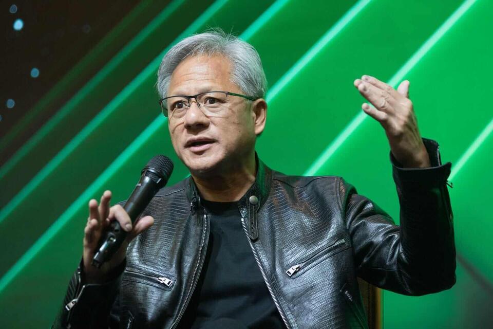 Why Everyone’s Buzzing About TSMC Stock