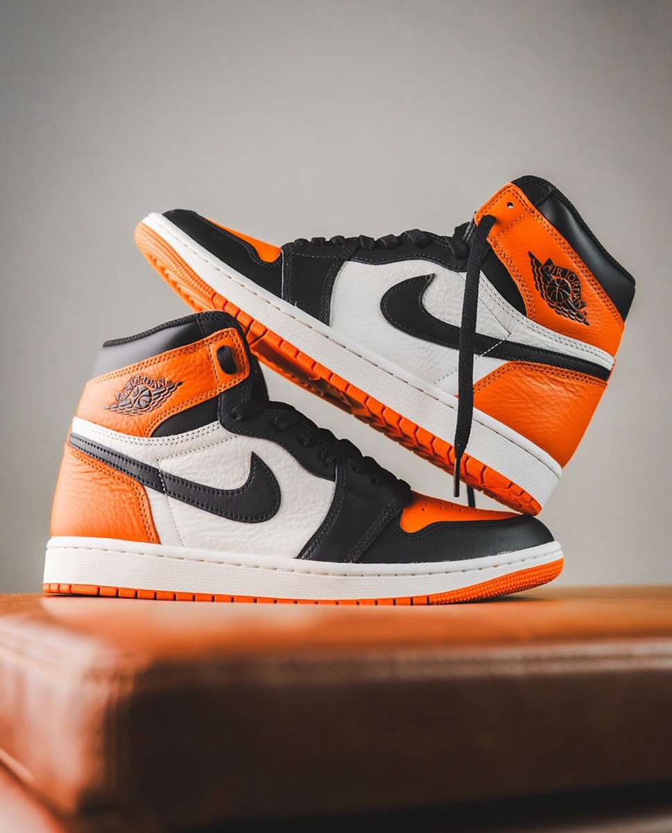 AJ1 Shattered Backboard Deal Drops Early!