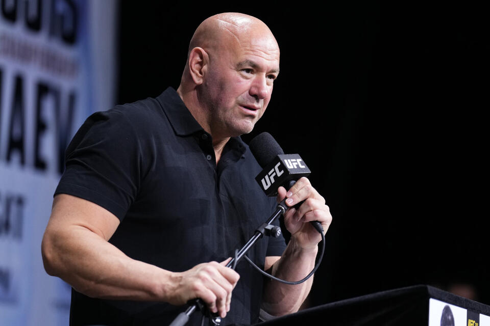 Dana White Makes It Rain in Vegas!