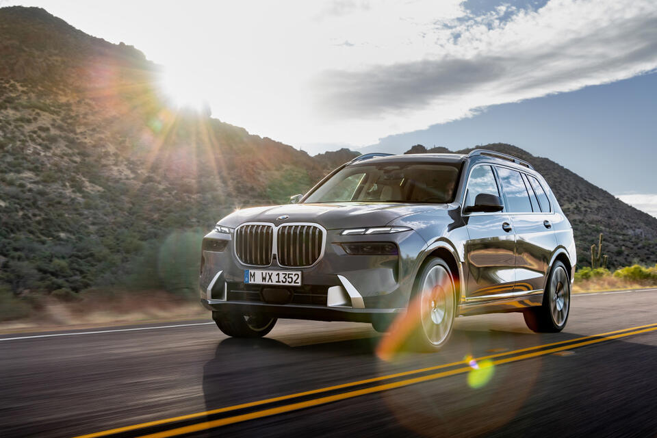 BMW’s Flagship X7 Just Got More Tempting