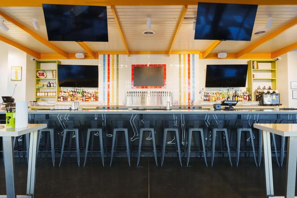 Charleston’s Cleats sports bar closing soon