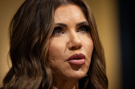 Kristi Noem’s Makeup Is Aging Her—Here’s Why