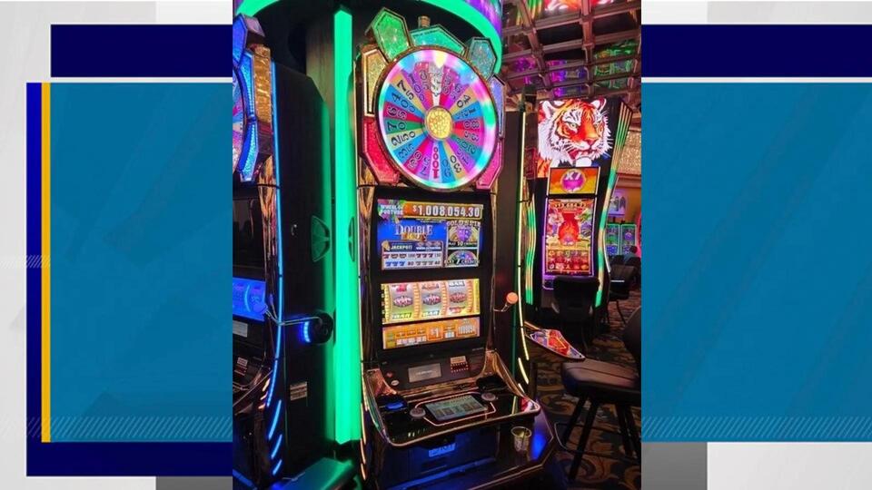 Vegas visitor turns $5 into $1M jackpot