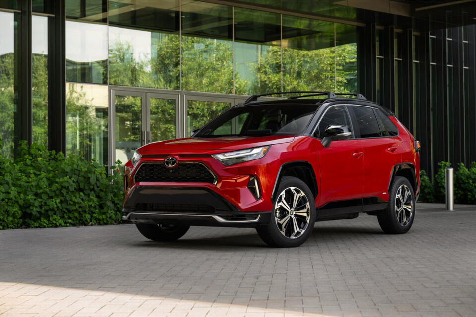 RAV4 Plug-In Hybrid’s Wild Lease Deal