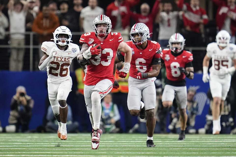 Buckeyes Throw Shade at Texas Before Opener