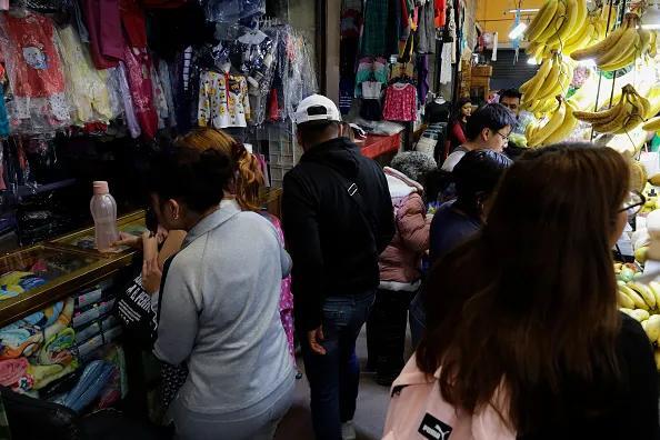 Why Are Mexicans Shopping Online So Much?